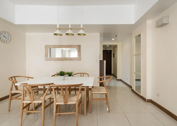 Minimalist Haven 3br Unit At Mckinley Hill Apartment *