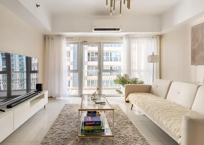 Minimalist Haven 3br Unit At Mckinley Hill Apartment