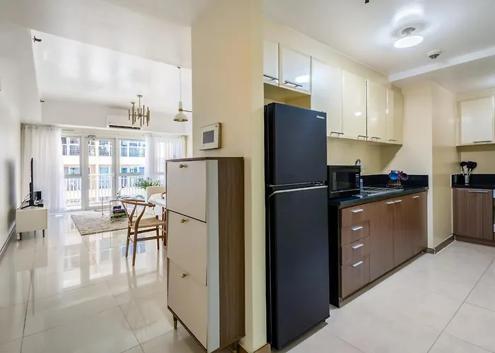 Minimalist Haven 3br Unit At Mckinley Hill Apartment *