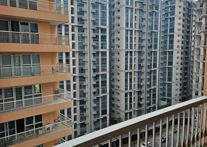 Minimalist Haven 3br Unit At Mckinley Hill Apartment Manila