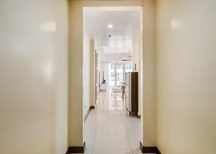 Minimalist Haven 3br Unit At Mckinley Hill Apartment Manila